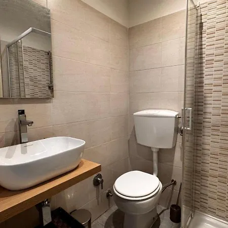 בית הארחה Raffy In